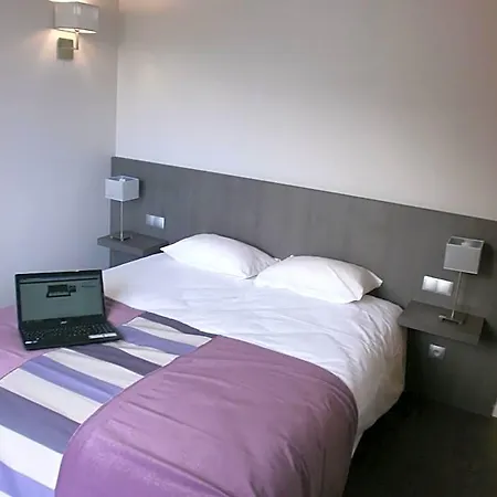Des Rosiers Hotel